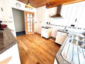 Photo 18- click for photo gallery